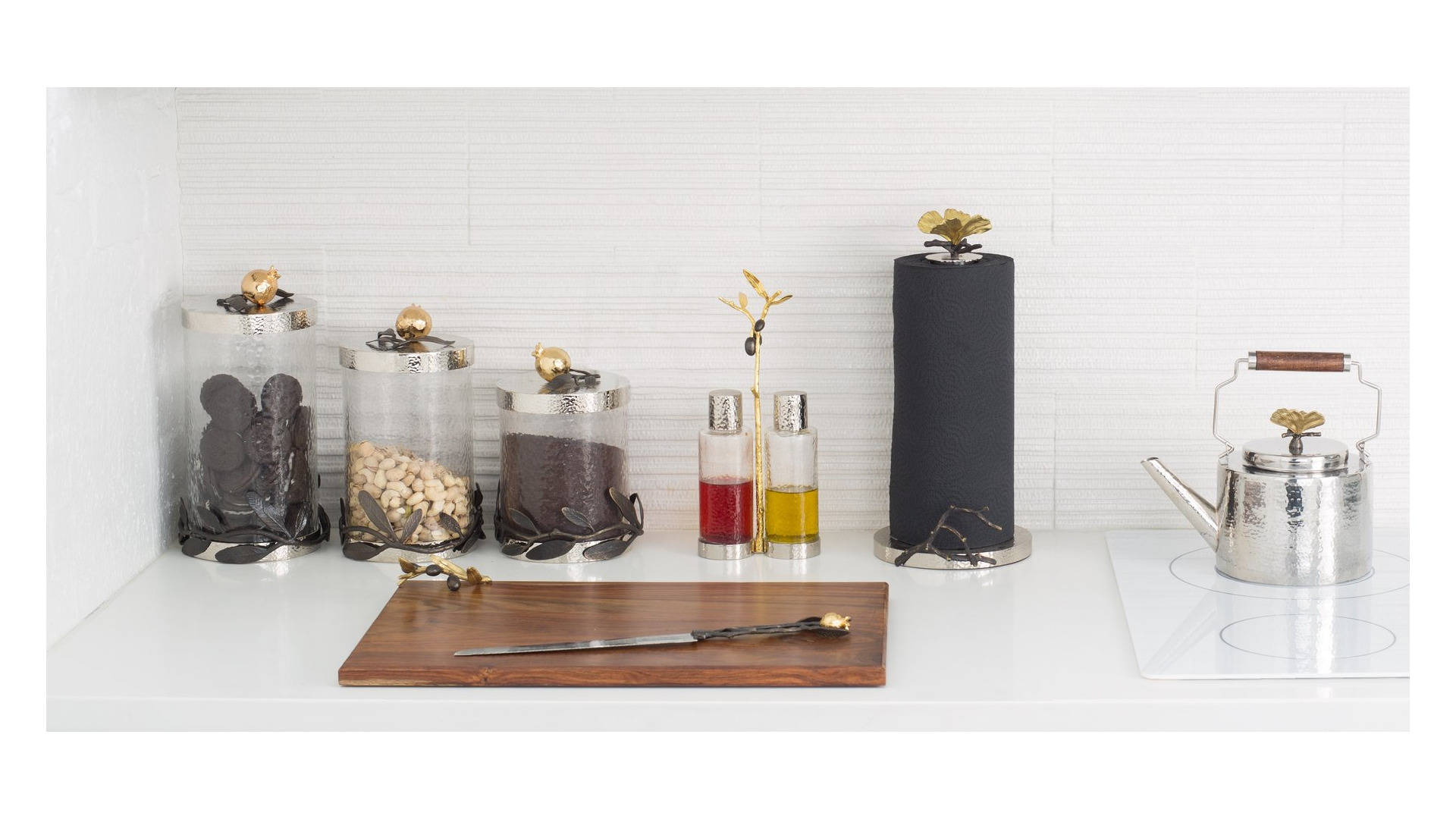 Butterfly_Ginkgo_Towel_Holder_1800x850